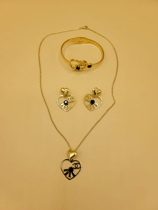 Set minimalista CC corazones dorados
